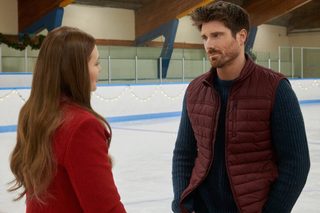 An Ice Palace Romance still 3