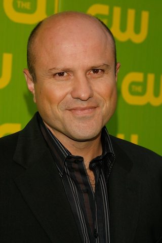 Enrico Colantoni, photo 2 of 3