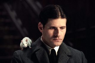 Crispin Glover, photo 1 of 3