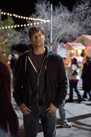 Angels Sing still 4