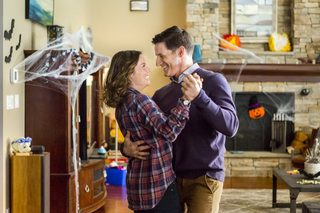 October Kiss still 6