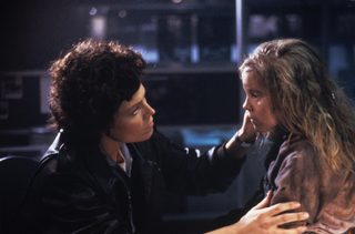 Aliens still 8