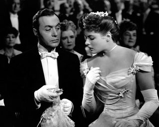 Gaslight still 6