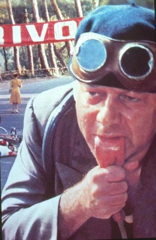 Fantozzi Against the Wind still 7
