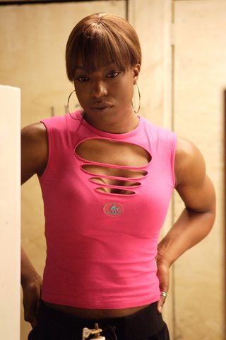 How She Move still 6