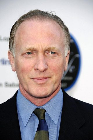 Mark Rolston, photo 2 of 3