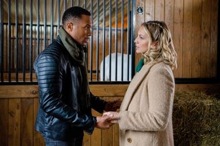 Country Hearts Christmas still 1