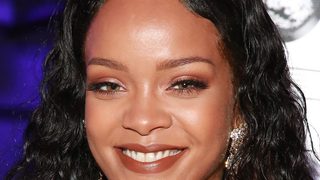 Rihanna, photo 3 of 3