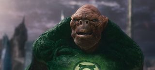 Green Lantern still 3