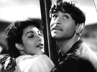 Awaara still 7