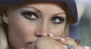 Il giovane normale still 1