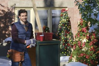 The Christmas Ring still 2
