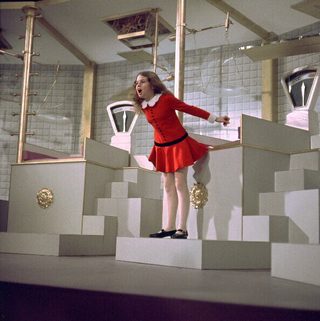 Willy Wonka & the Chocolate Factory still 8