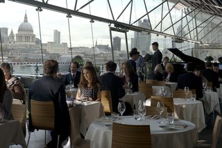 Thor: The Dark World still 4