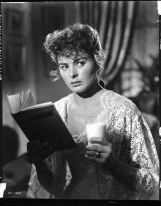 Gaslight still 2