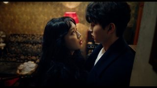 Beautiful Vampire still 2