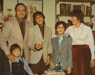 Capturing the Friedmans still 5