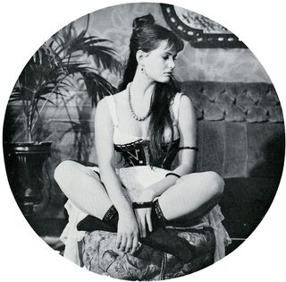 The Lovemakers still 6