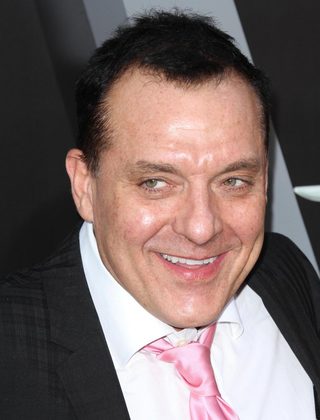 Tom Sizemore, photo 2 of 3