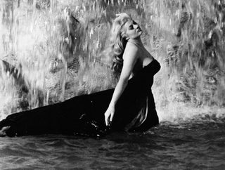 La Dolce Vita still 7