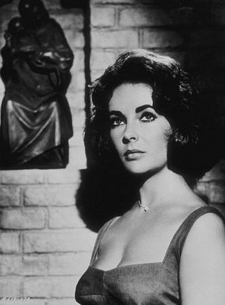 Suddenly, Last Summer still 5