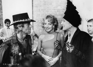 Crocodile Dundee still 8