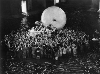 Metropolis still 4