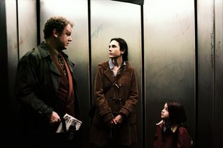 Dark Water still 7