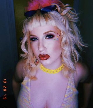 The Influencer still 5