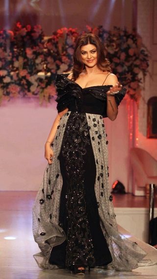 Maine Pyaar Kyun Kiya? still 6