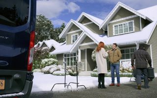 The Christmas House 2: Deck Those Halls still 7