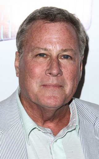 John Heard, photo 2 of 3