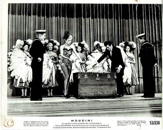 Houdini still 5