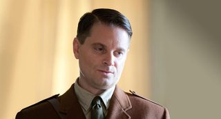 Shea Whigham, photo 2 of 3