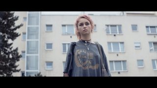 Lovecut still 6