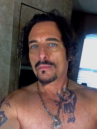 Kim Coates, photo 2 of 3