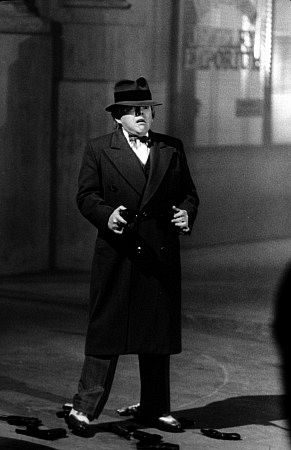 The Cheap Detective still 5