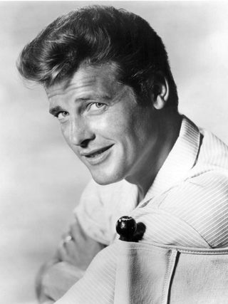 Roger Moore, photo 1 of 3