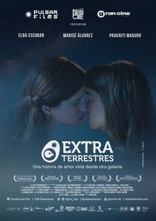 Extra Terrestres still 5