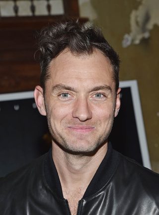 Jude Law, photo 3 of 3