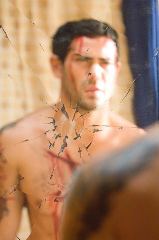 Insanitarium still 8