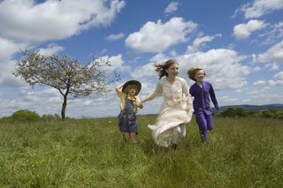 Nanny McPhee Returns still 8