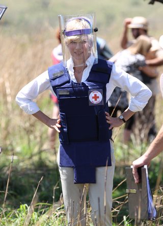 Diana still 4