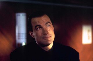 Under Siege 2: Dark Territory still 3