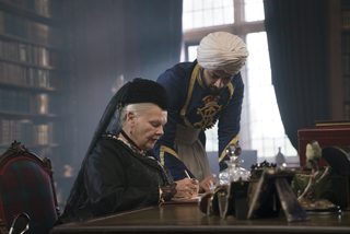 Victoria & Abdul still 3