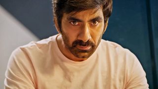 Amar Akbar Anthony still 3