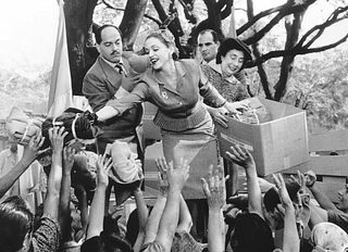 Evita still 6