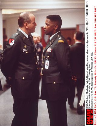 Courage Under Fire still 4