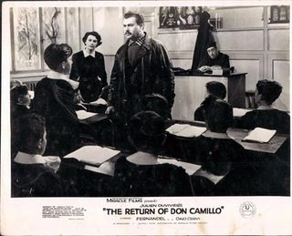 The Return of Don Camillo still 3