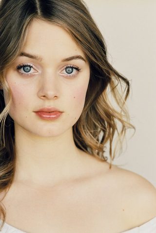 Bella Heathcote, photo 1 of 3